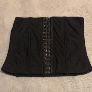 Black waist trainer